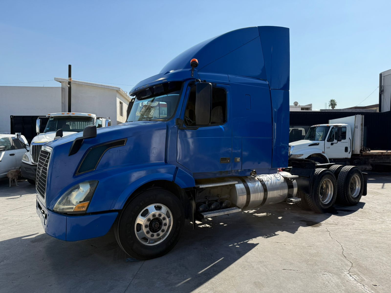 Volvo VNL 64T